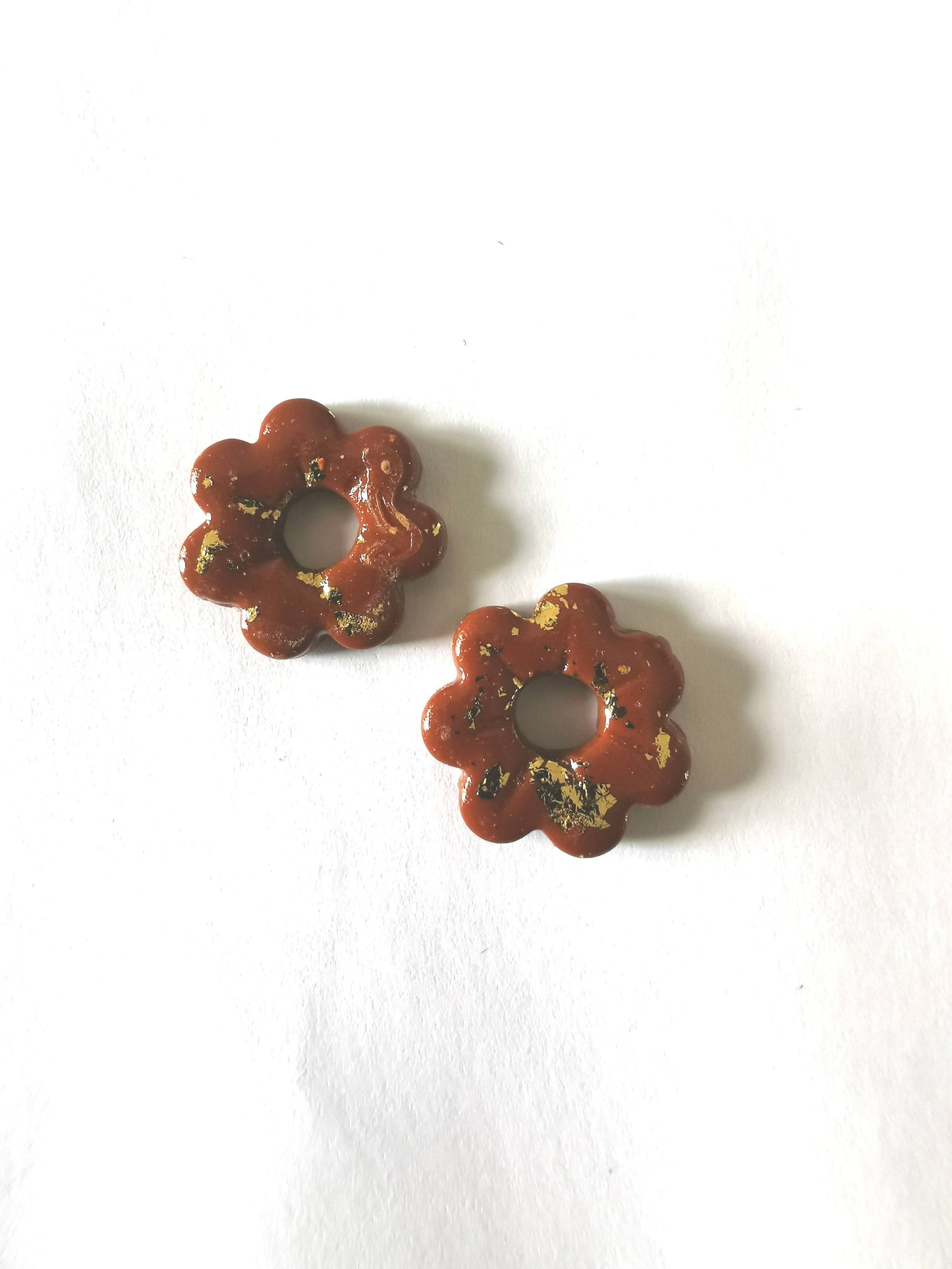 Mini pampilles chocolat en Fimo pour boucles d’oreilles – Fait main & interchangeables, avec ou sans créoles. (Copie)