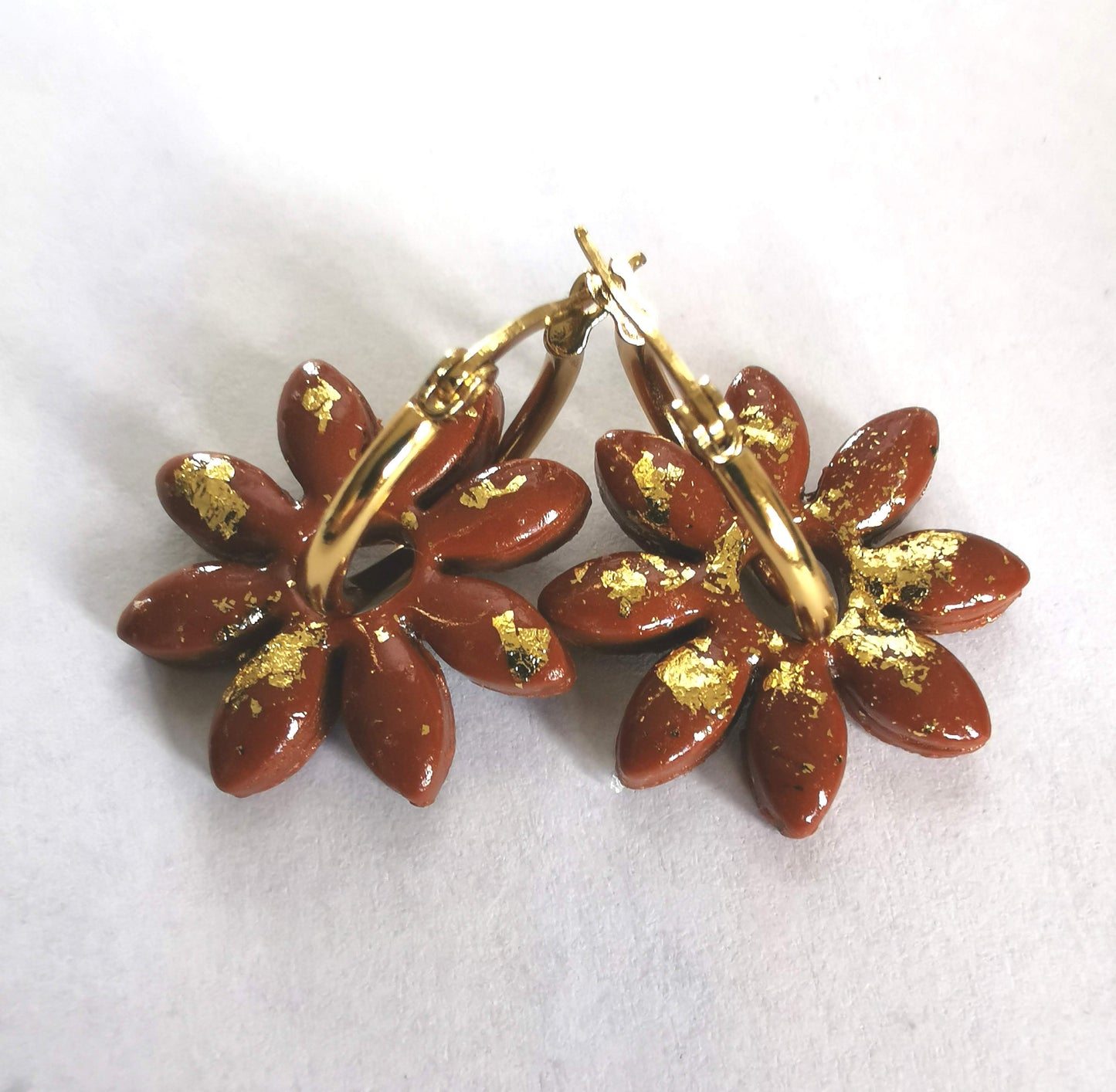 Petites pampilles chocolat en Fimo pour boucles d’oreilles – Fait main & interchangeables, avec ou sans créoles. (Copie)