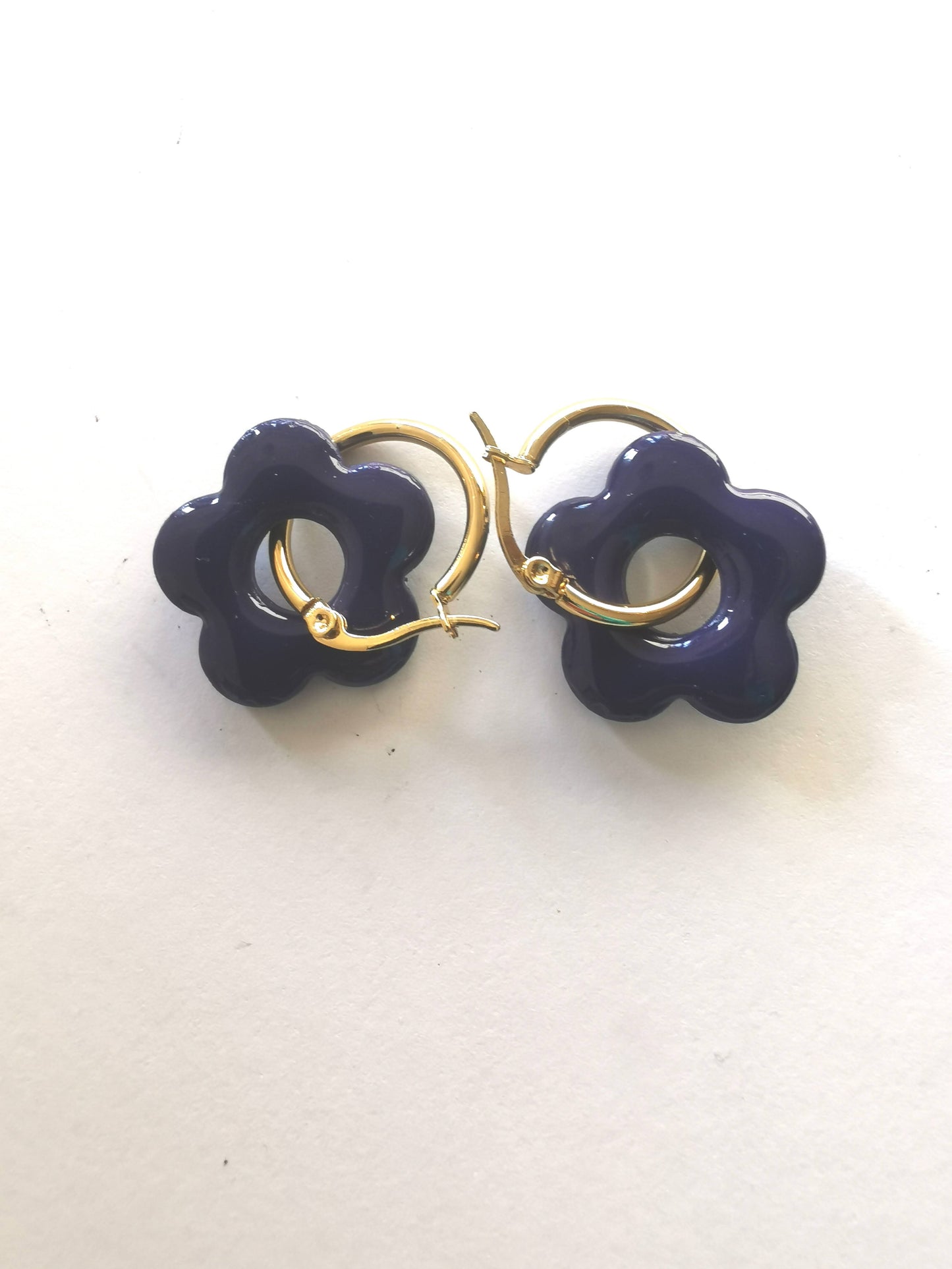 Petites pampilles violette Fimo pour boucles d’oreilles – Fait main & interchangeables, avec ou sans créoles.