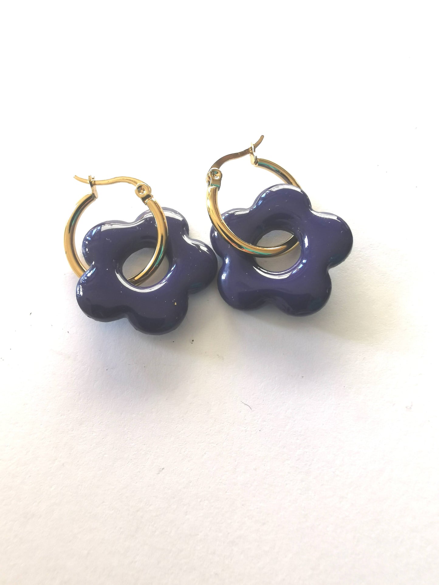 Petites pampilles violette Fimo pour boucles d’oreilles – Fait main & interchangeables, avec ou sans créoles.