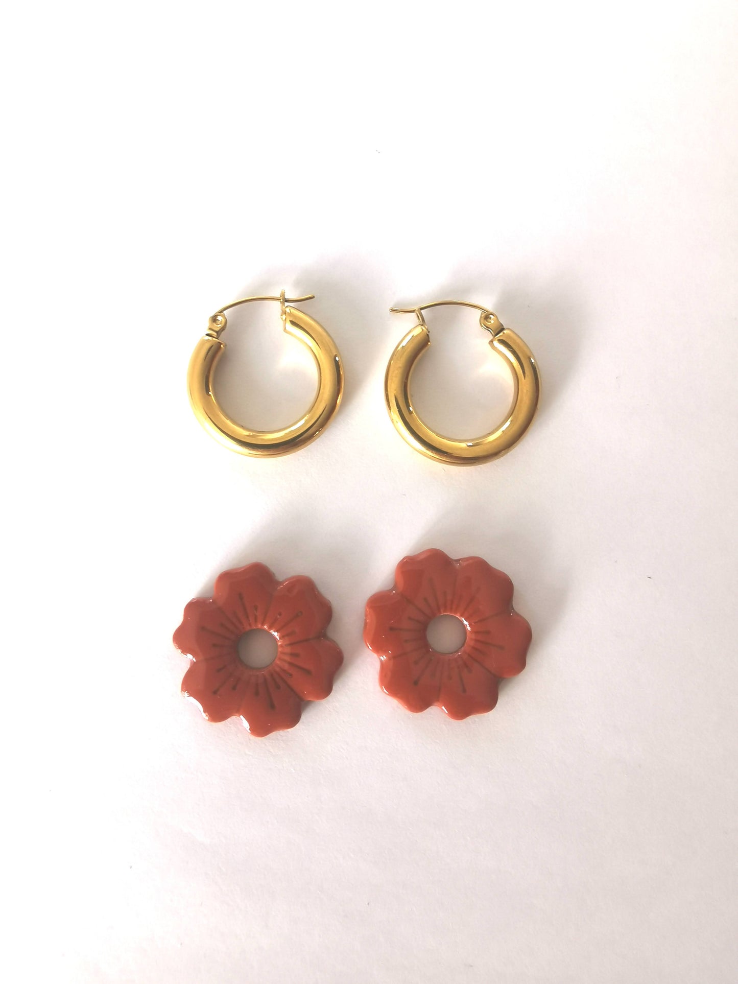 Pampilles terracotta (terre cuite) en Fimo faites main – uniques & interchangeables pour créoles (Copie)