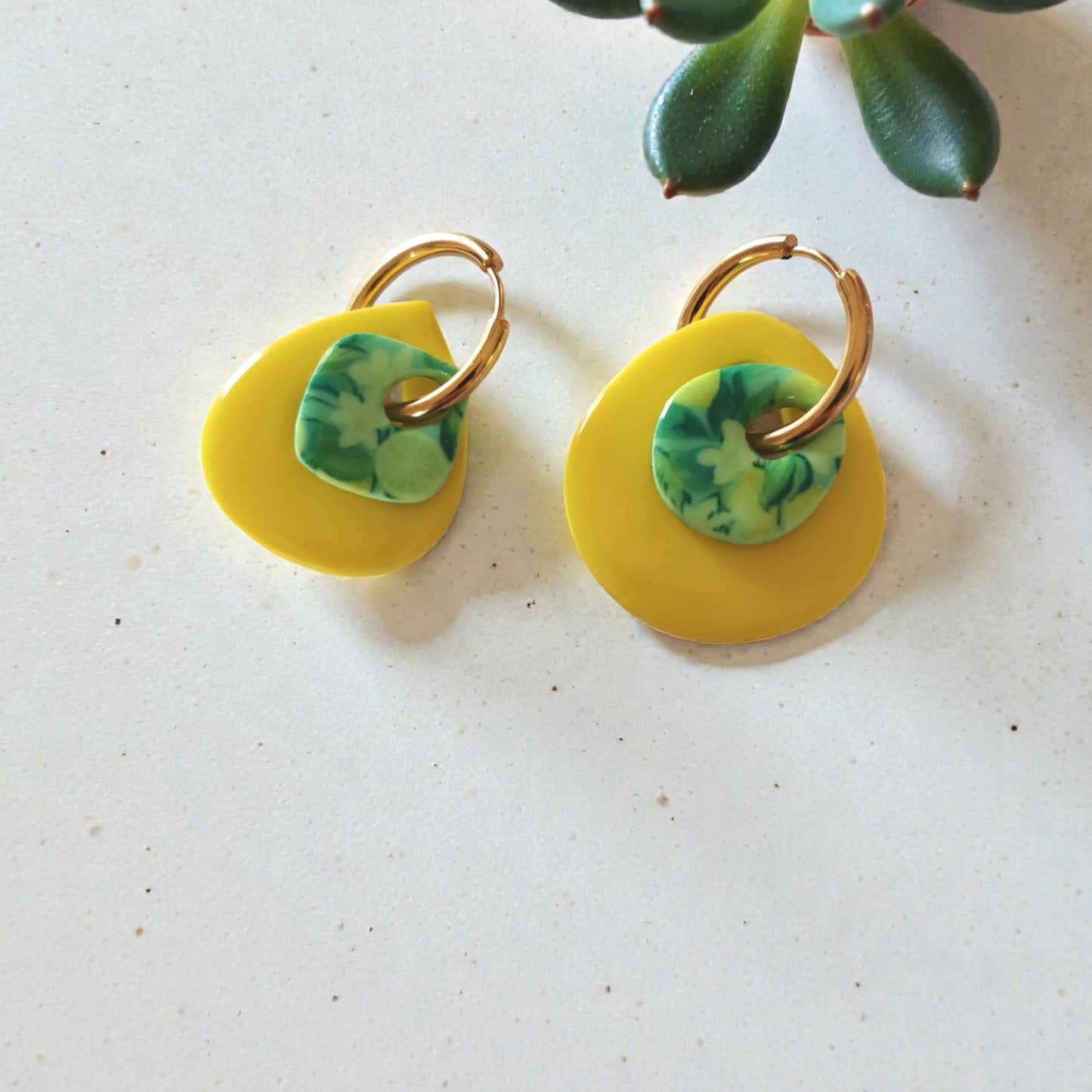 Coffret “Limoncello” – Pampilles jaunes & citron – Créoles interchangeables – Bijoux faits main en pâte polymère résinée