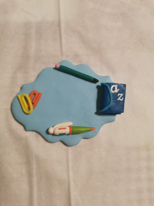 Badge métier personnalisé en pâte polymère (Fimo)