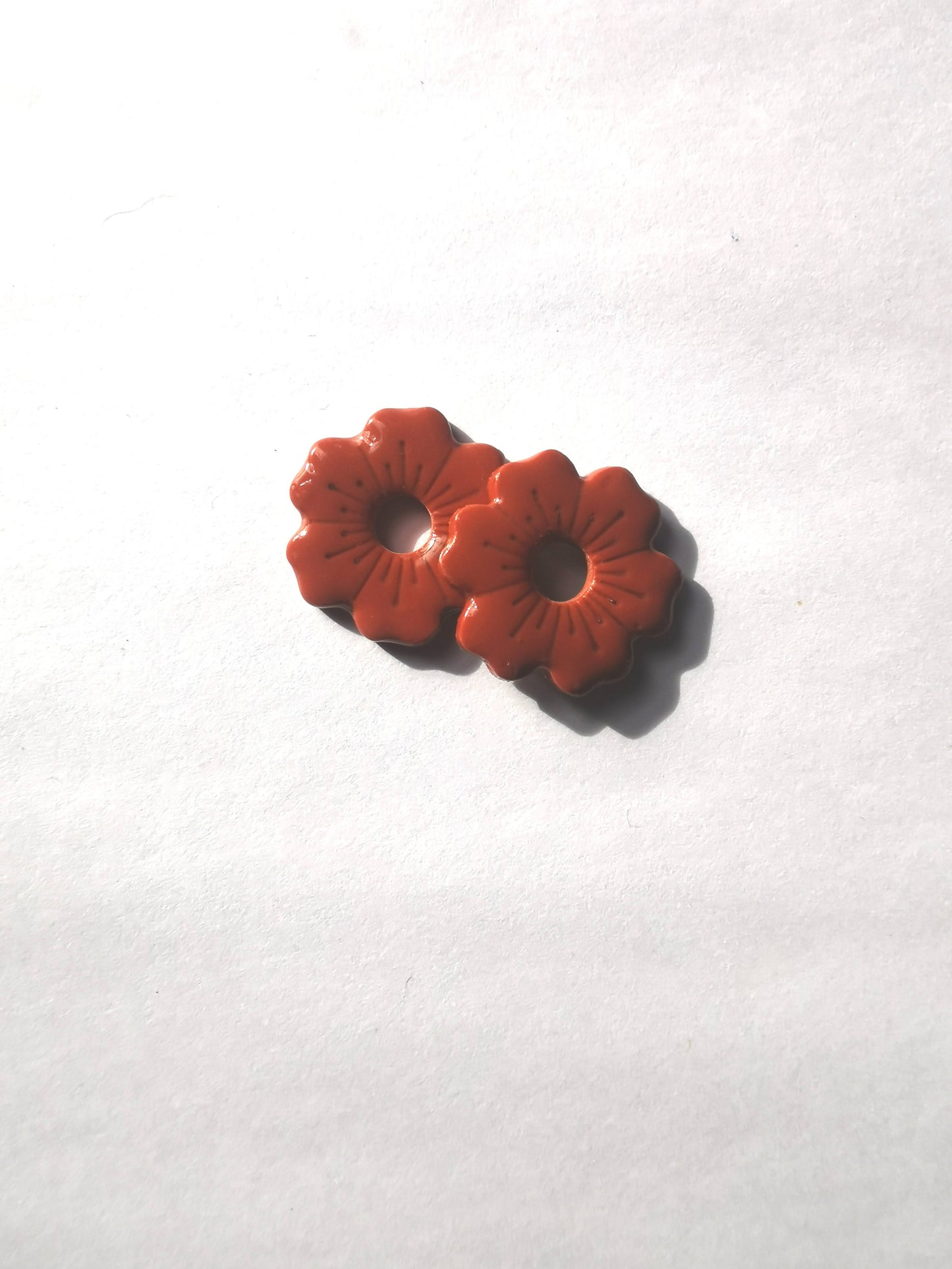 Pampilles terracotta (terre cuite) en Fimo faites main – uniques & interchangeables pour créoles (Copie)