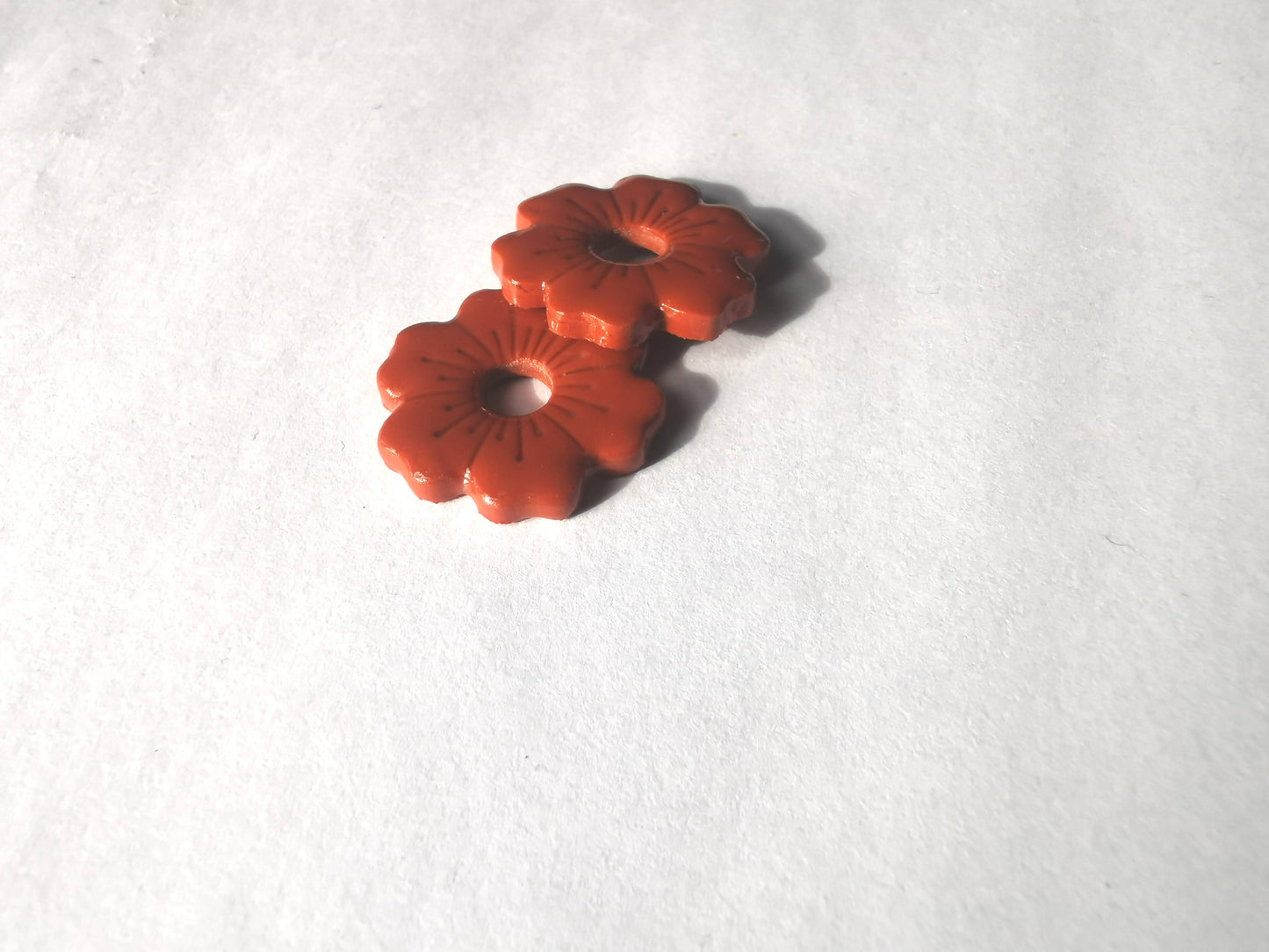 Pampilles terracotta (terre cuite) en Fimo faites main – uniques & interchangeables pour créoles (Copie)