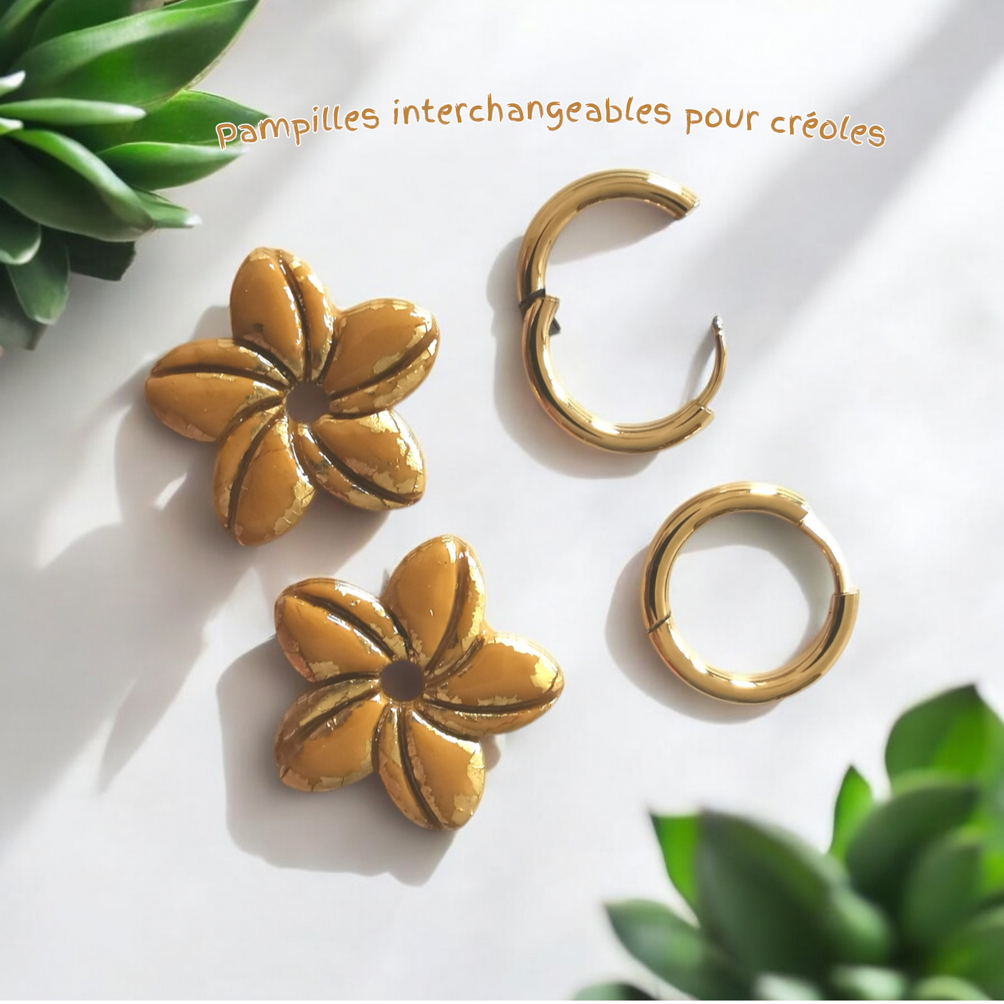 Pampilles  – Reflets dorés | Fimo et résine artisanale | Interchangeables pour créoles