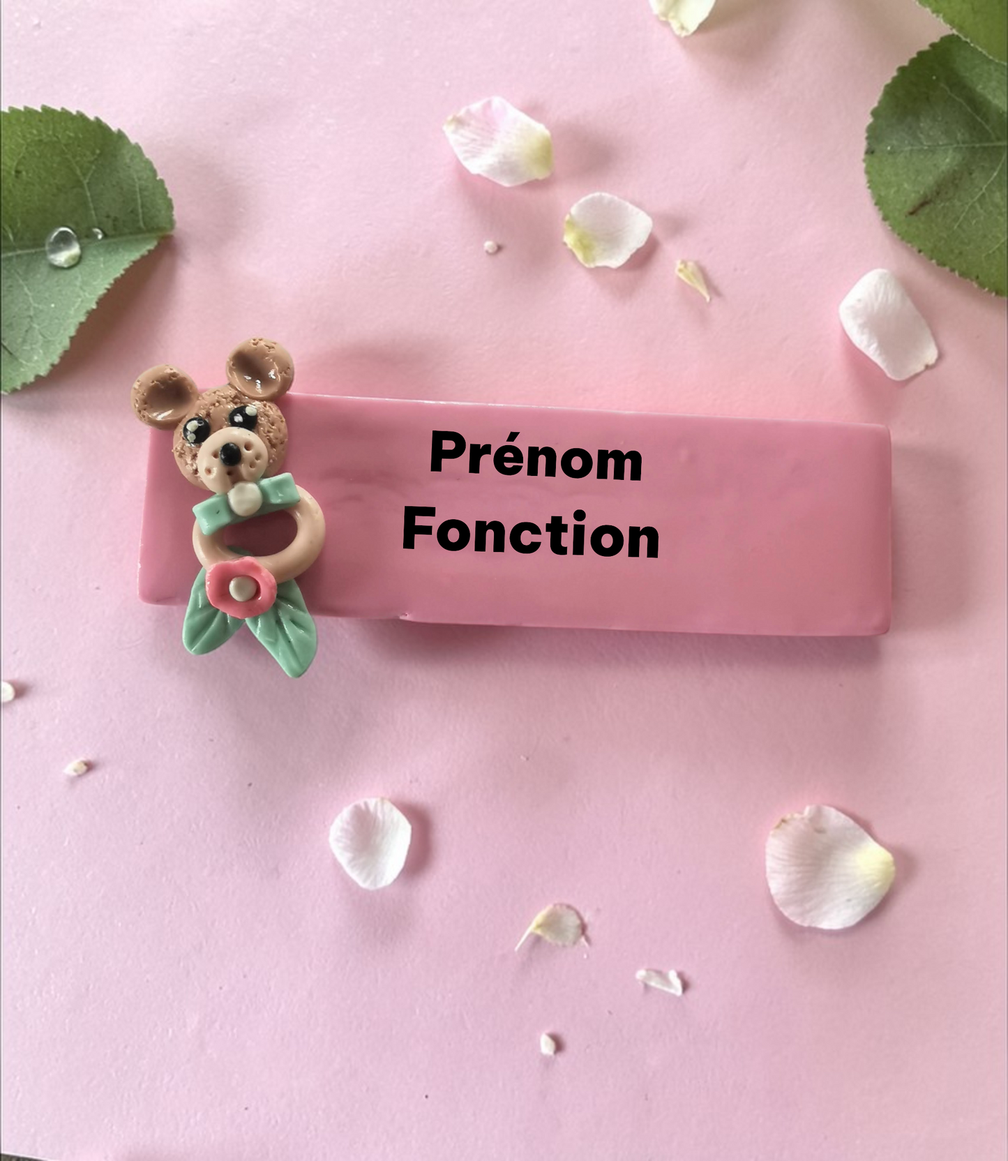 Badge prénom personnalisé – Fimo petit doudou – Badge infirmière, crèche, auxiliaire