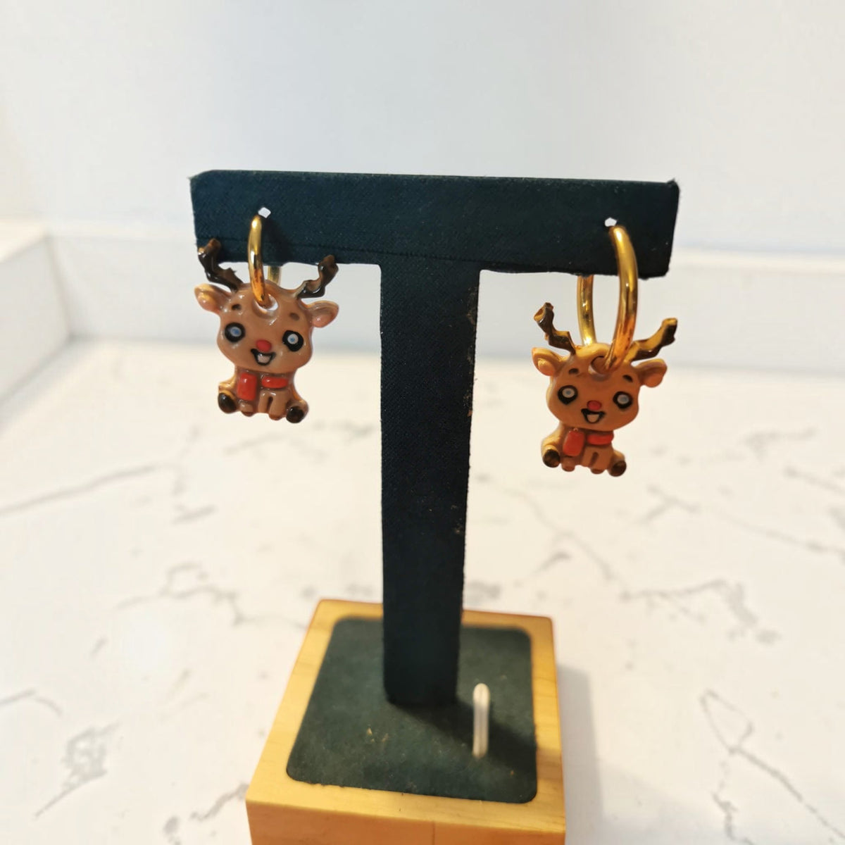 Pampilles Cerf pour Créoles – Breloques Renne – Pâte Polymère FIMO & Résine – Bijoux Amovibles – Accessoire Noël