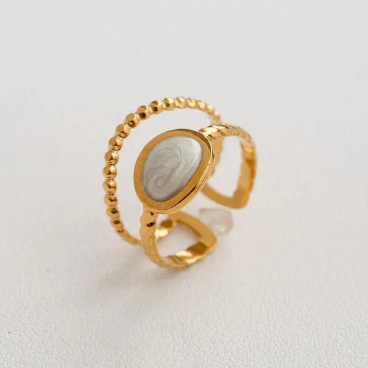 Bague ajustable en acier inoxydable doré & émail blanc – Bijou fin et élégant