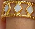 Bague ajustable dorée à losanges nacrés – Acier inoxydable